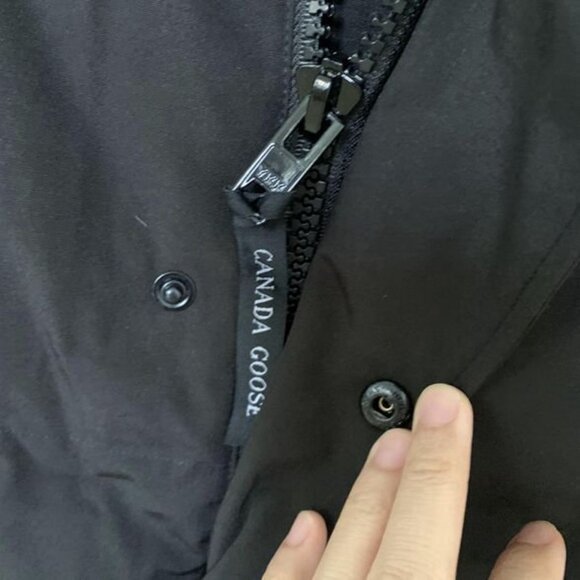 Canada goose warm black down vest - Picture 6 of 7